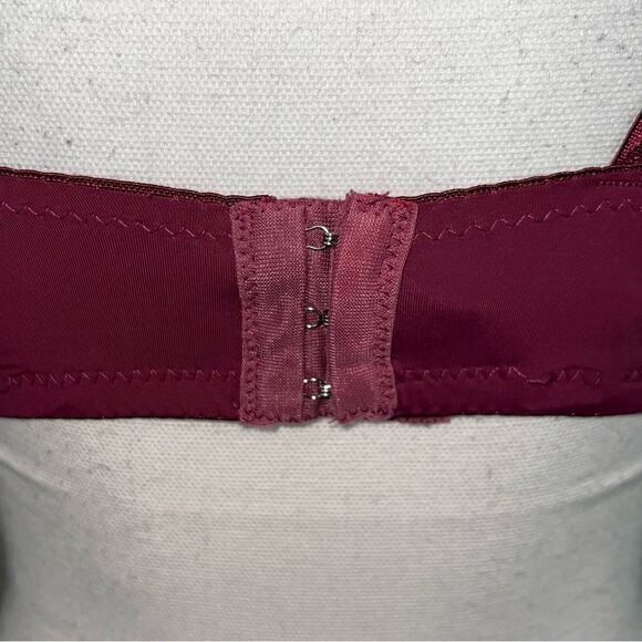 Emily Johnson Wine Colored Bra 34 D Lace Underwire Padded Cup - Picture 10 of 10